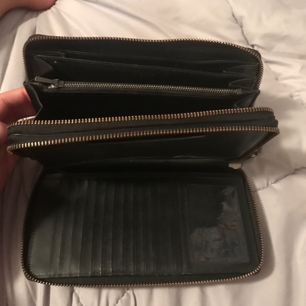 Coach Wallet with Chain - Picture 5 of 6